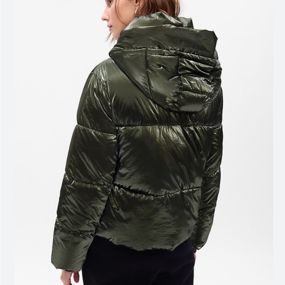 GAP Glossy Green Puffer Jacket Hooded Cropped GorpCore NWT Small - Picture 2 of 10
